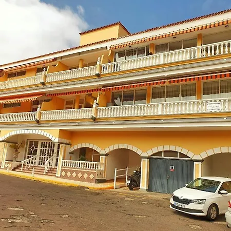 The Paradise Corner Apartment *